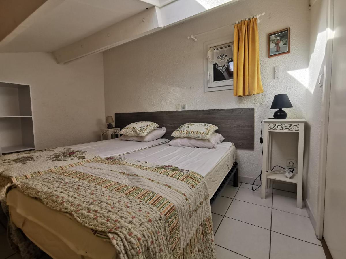 Les Lavandines: Charming Beachside Vacation Home with Terrace Argeles-sur-Mer Exterior photo